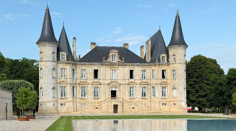 יקב Chateau Pichon Baron בעל שני הצריחים // צילום: באדיבות שלמה גרדמן 