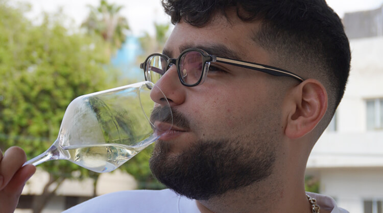 צימוקים עם יקב רם עובדיה